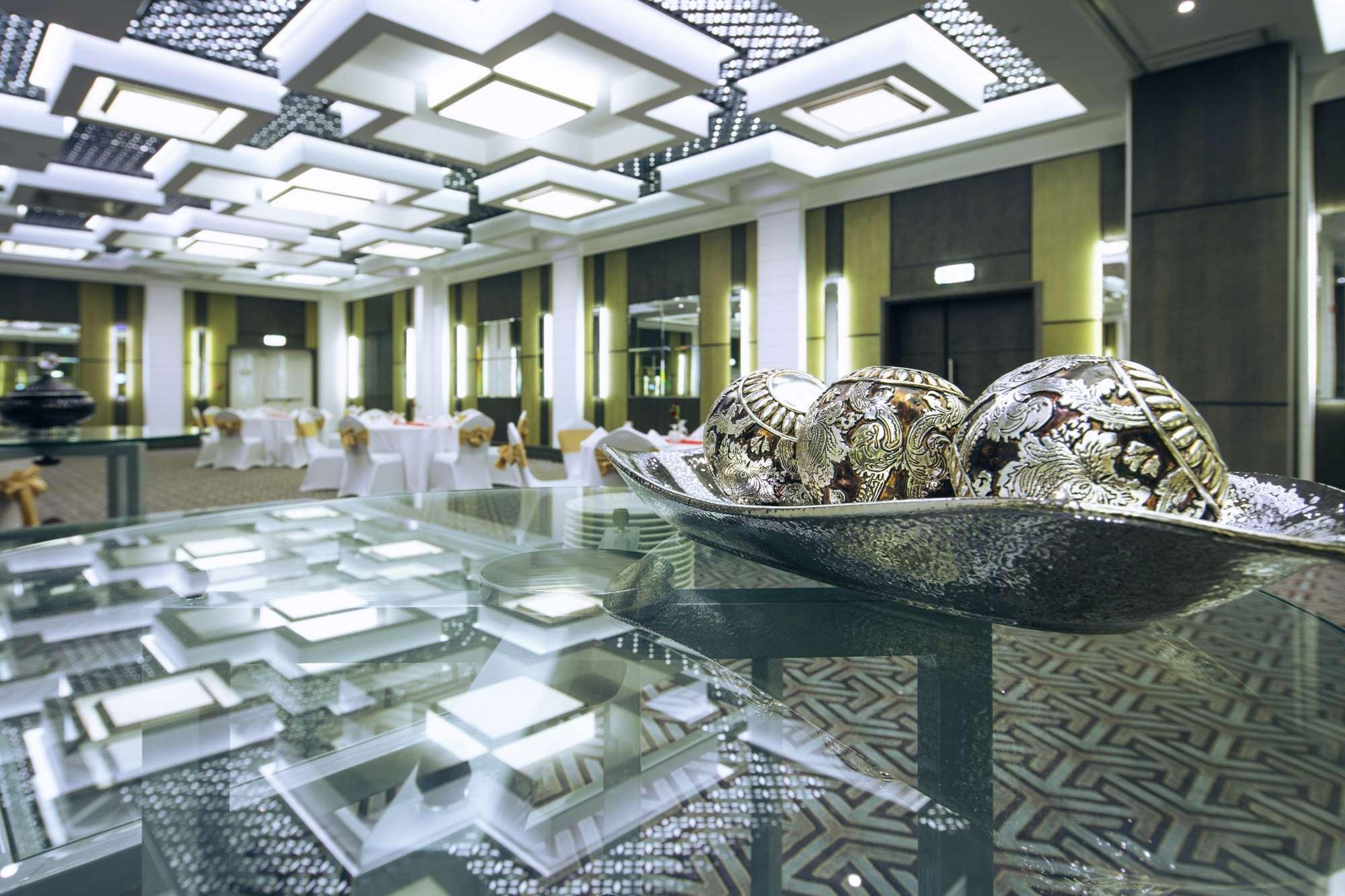 Ayla Bawadi Hotel Аль-Айн Екстер'єр фото